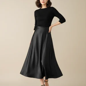 Jupe Satin Noire Fluide Élégante Discrète